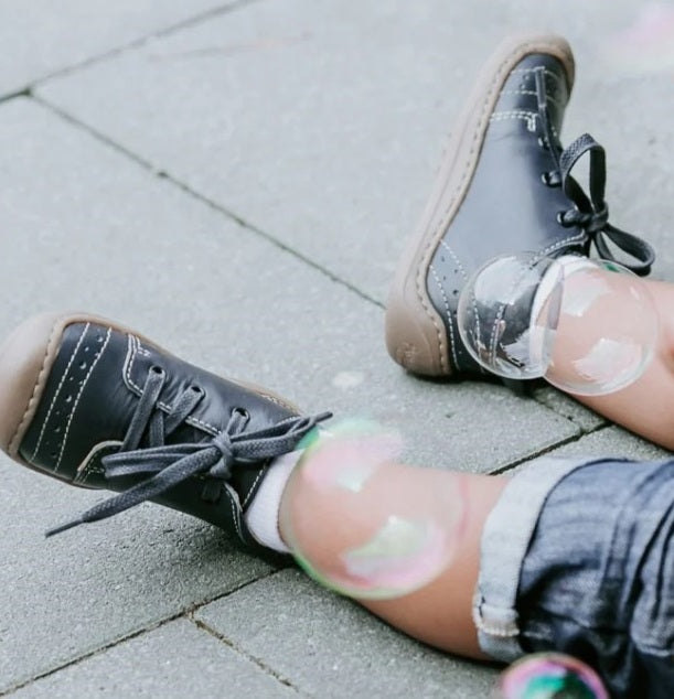 Schuhe & Strümpfe