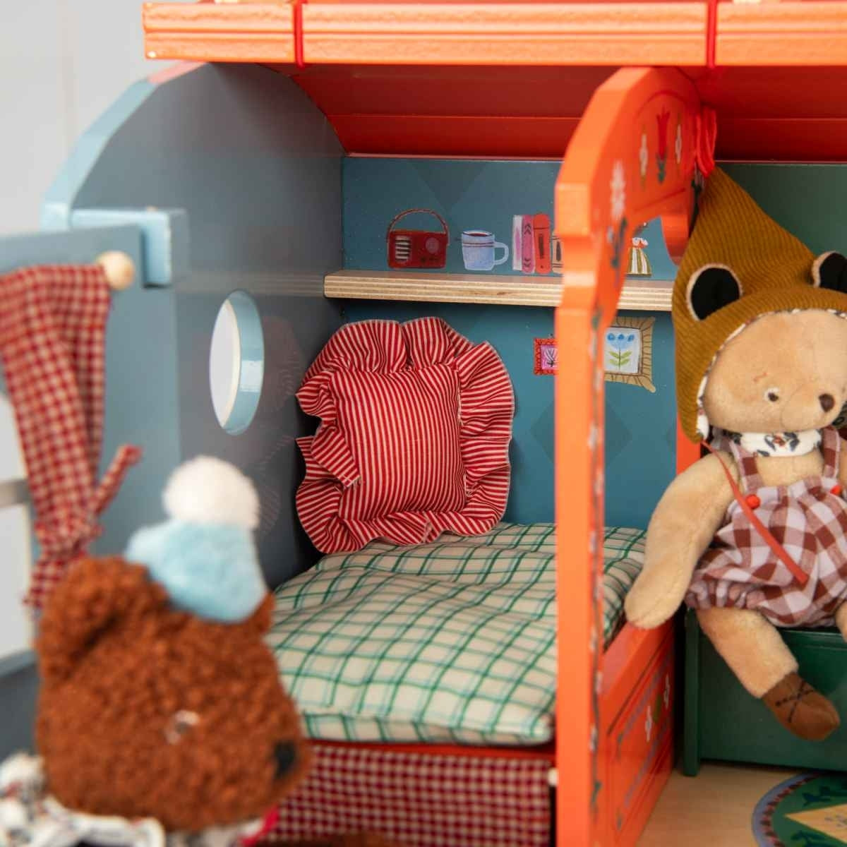 Moulin Roty Les Minouchkas Caravan - Detail